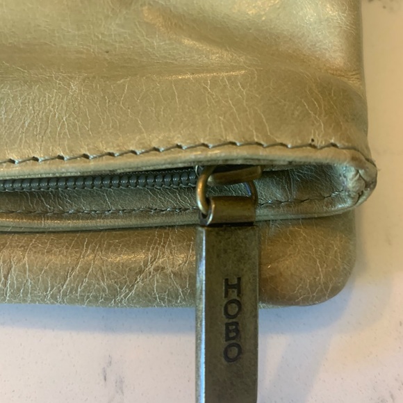 HOBO CLUTCH - Picture 7 of 15